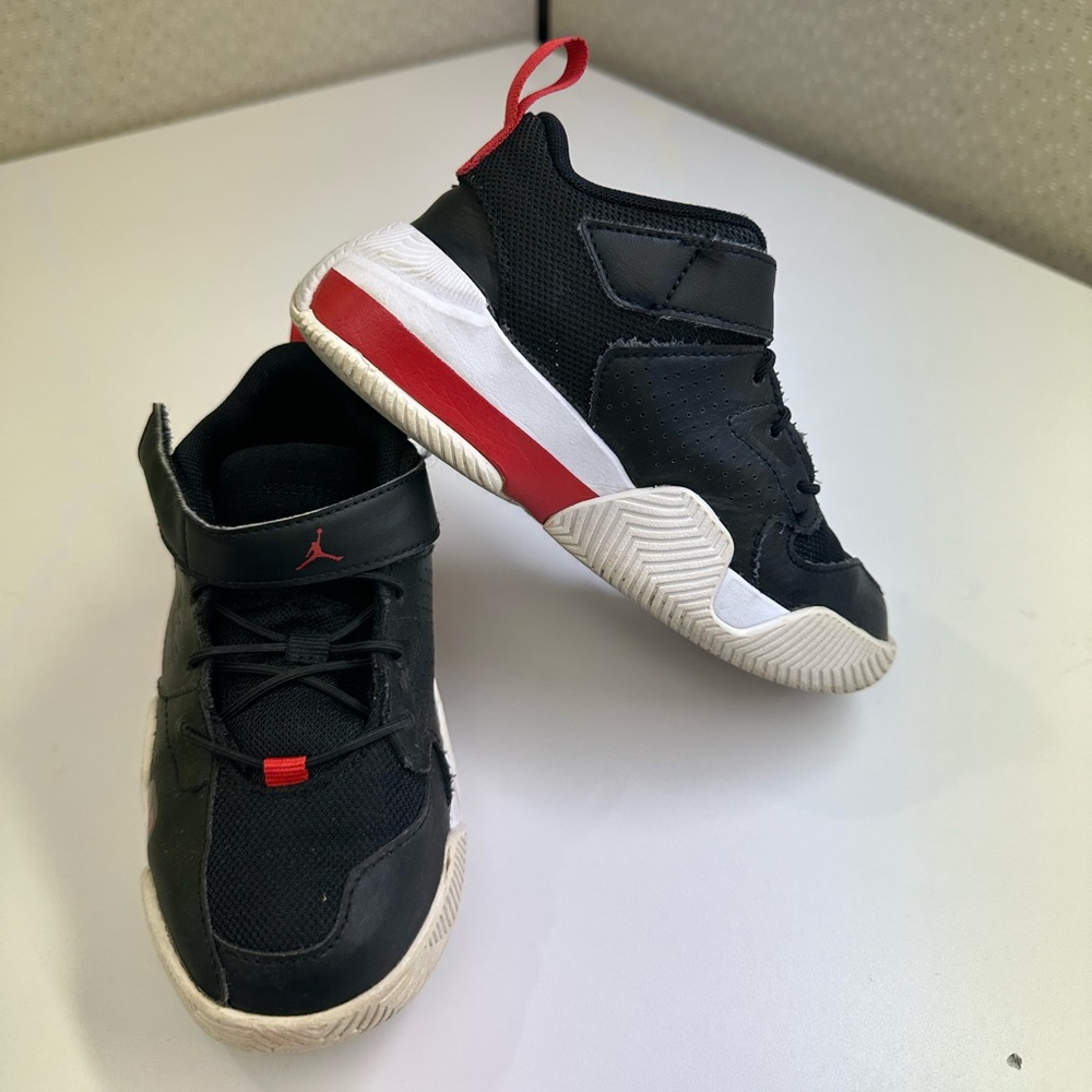 Jordan boys shoe size 12c